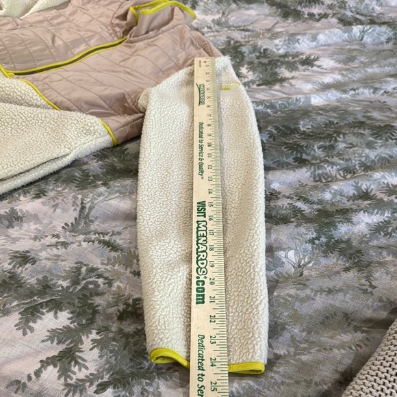 Faherty Cream and Pink Sherpa Fleece with Yellow Trim - Picture 12 of 12